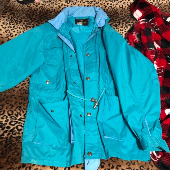 Mid length Rain Coat - Picture 2 of 5